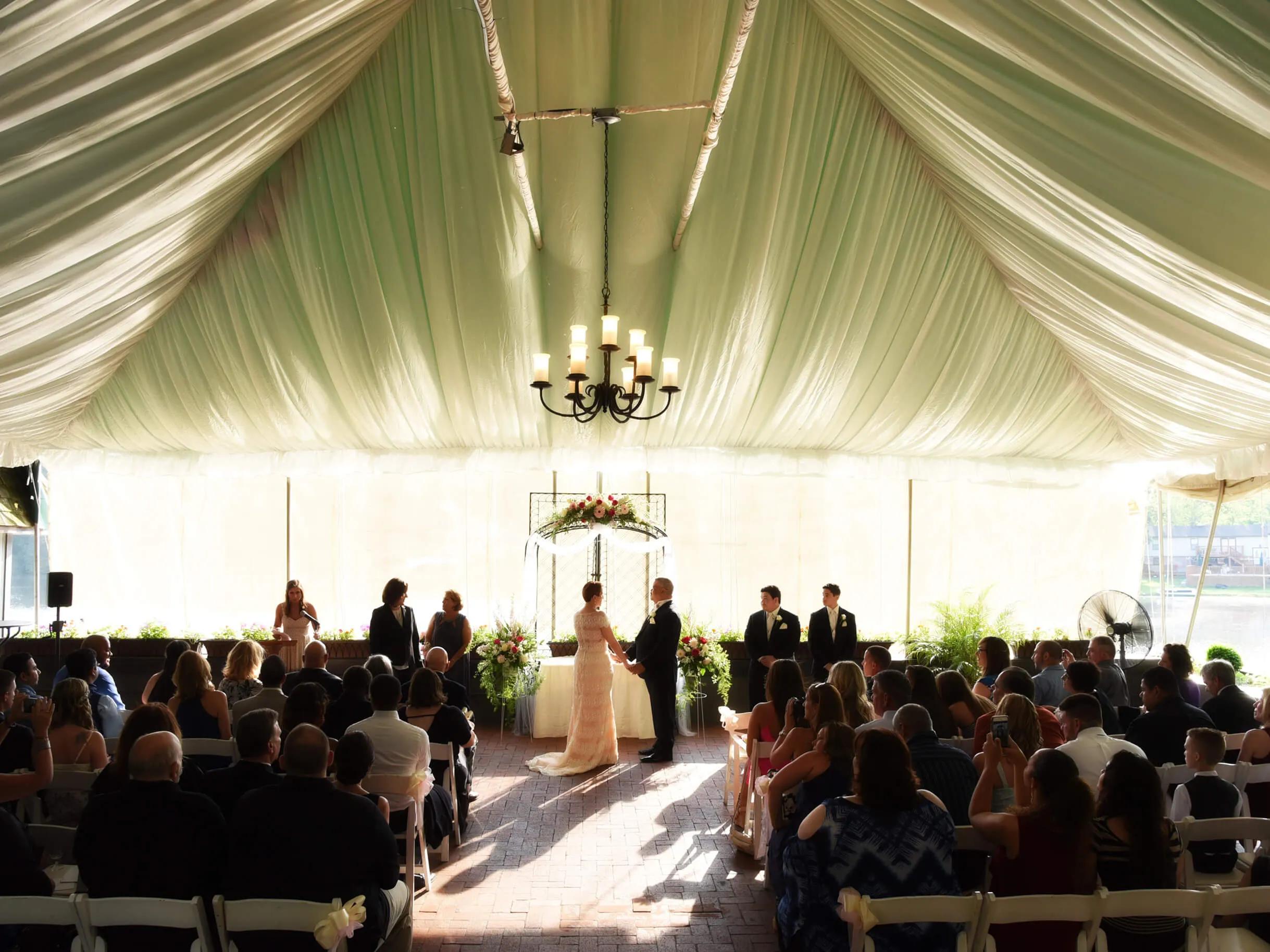 Outdoor Wedding Venues in NJ That Work for Both Big and Small Events